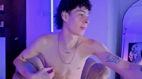 Snapshot of nova_salvadore chatting on 19, 3, 2026 Nova Salvatore online show from 19, 3, 2026