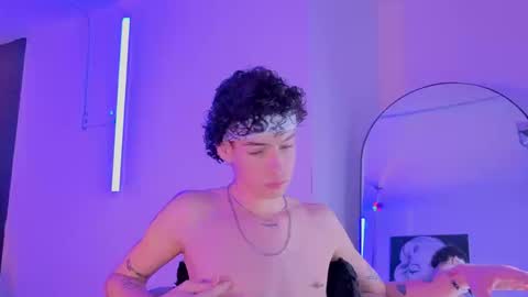 Snapshot of nova_salvadore chatting on 20, 3, 2026 Nova Salvatore online show from 20, 3, 2026