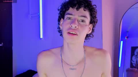 Snapshot of nova_salvadore chatting on 21, 3, 2026 Nova Salvatore online show from 21, 3, 2026