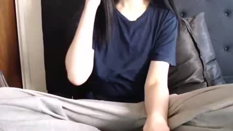 Olivia online show from 2, 11, 2025