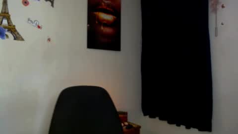 Snapshot of novanyx11 chatting on 25, 9, 2025 Nova... online show from 25, 9, 2025