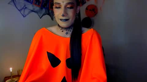 Snapshot of novanyx11 chatting on 31, 10, 2025 Nova... online show from 31, 10, 2025