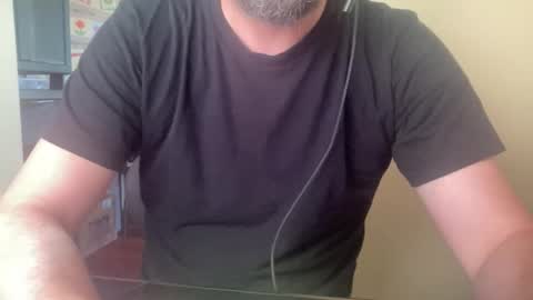 novio_muyalto online show from 5, 12, 2025