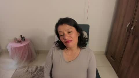 Snapshot of nuit_rose chatting on 15, 7, 2026 nuit_rose online show from 15, 7, 2026
