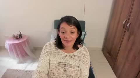 Snapshot of nuit_rose chatting on 23, 7, 2026 nuit_rose online show from 23, 7, 2026
