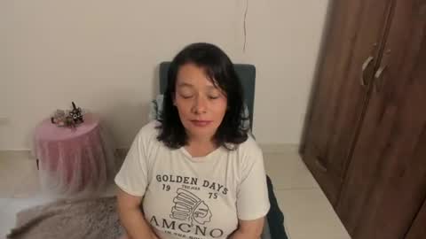 Snapshot of nuit_rose chatting on 25, 7, 2026 nuit_rose online show from 25, 7, 2026