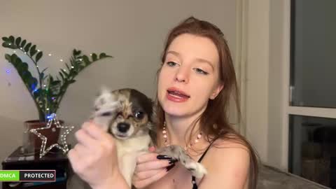 nura_foxx online show from 11, 1, 2025