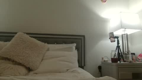 Snapshot of nursekittyslut chatting on 4, 1, 2025 nursekittyslut online show from 4, 1, 2025