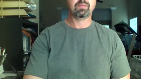 nvrenuff1979 online show from 5, 5, 2026