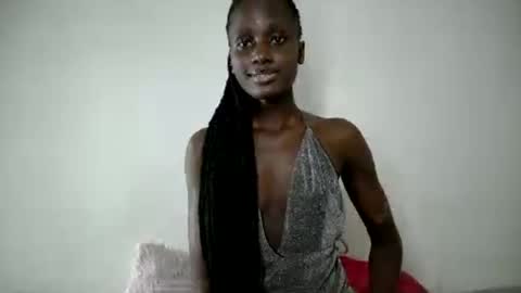 nylamoon1 online show from 1, 7, 2026