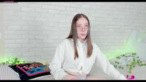 Snapshot of nymphalean chatting on 2, 2, 2026 Kat online show from 2, 2, 2026