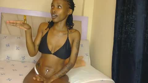 Snapshot of nyra_vesper chatting on 1, 7, 2026 Lexi i online show from 1, 7, 2026