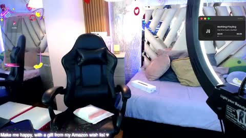 Alex   .    online show from 5, 5, 2026