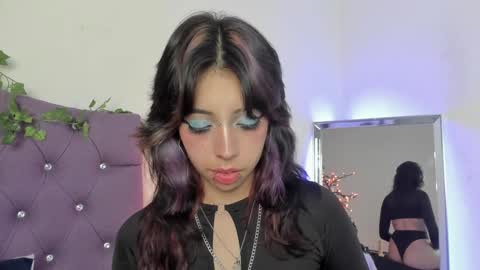 Snapshot of nyx_nayla chatting on 5, 12, 2024   online show from 5, 12, 2024