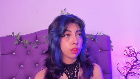 Snapshot of nyx_nayla chatting on 10, 12, 2024   online show from 10, 12, 2024