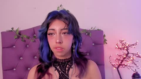 Snapshot of nyx_nayla chatting on 10, 12, 2024   online show from 10, 12, 2024