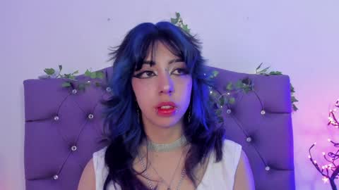 Snapshot of nyx_nayla chatting on 12, 12, 2024   online show from 12, 12, 2024