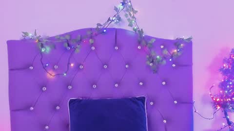 Snapshot of nyx_nayla chatting on 18, 12, 2024   online show from 18, 12, 2024