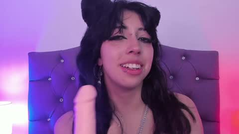 Snapshot of nyx_nayla chatting on 16, 1, 2025   online show from 16, 1, 2025