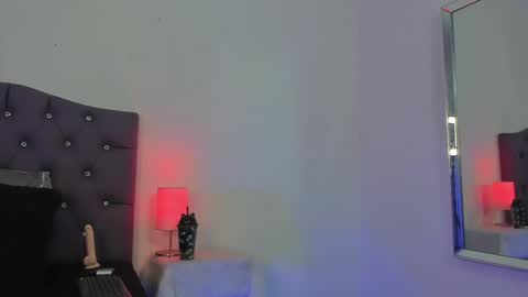 Snapshot of nyx_nayla chatting on 25, 1, 2025   online show from 25, 1, 2025