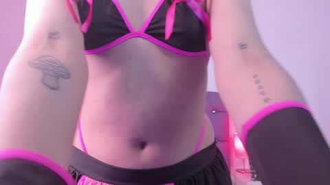 Snapshot of nyx_nayla chatting on 3, 2, 2025   online show from 3, 2, 2025