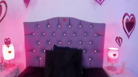 Snapshot of nyx_nayla chatting on 19, 2, 2025   online show from 19, 2, 2025