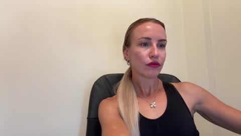 Snapshot of nyxelia_ chatting on 31, 7, 2026 Anastasia online show from 31, 7, 2026