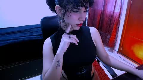 Nyxxei online show from 24, 4, 2026