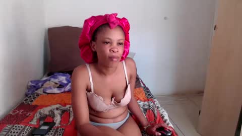 Snapshot of obsessedmimi chatting on 21, 9, 2025 obsessedmimi online show from 21, 9, 2025