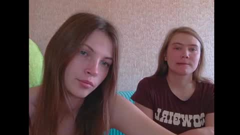 Snapshot of obsos_2 chatting on 16, 9, 2025 DeXsa online show from 16, 9, 2025