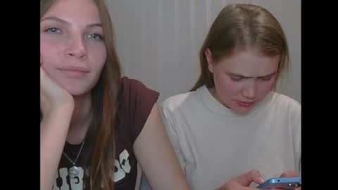 Snapshot of obsos_2 chatting on 24, 9, 2025 DeXsa online show from 24, 9, 2025