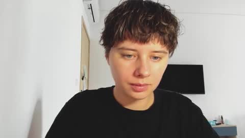 Snapshot of octopussy69x chatting on 15, 12, 2025 Evie online show from 15, 12, 2025