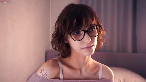 Thea online show from 5, 12, 2025