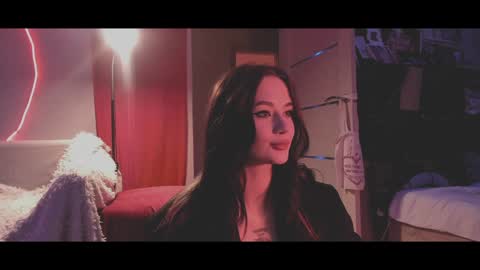 your dear Lilith Chapman online show from 28, 12, 2024