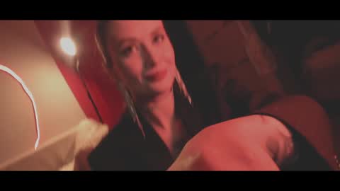 your dear Lilith Chapman online show from 29, 12, 2024