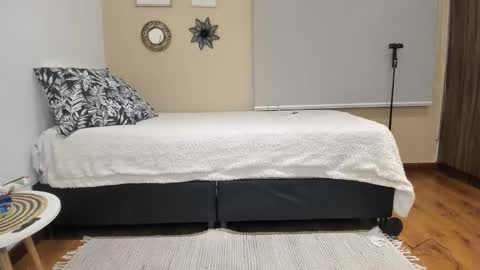 ohanna_ online show from 22, 12, 2024