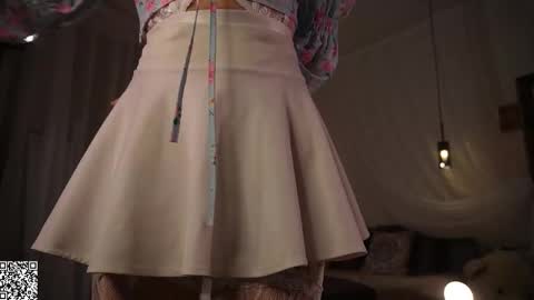 Snapshot of ohmyclaire chatting on 7, 11, 2025 Claire online show from 7, 11, 2025