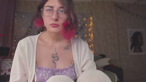 Kmmy online show from 24, 12, 2024