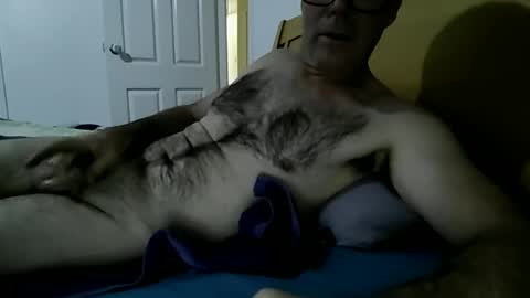 oiledcouple1 online show from 15, 7, 2026