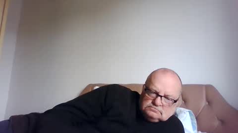 Snapshot of old_fkrr_ chatting on 8, 6, 2026 old_fkrr_ online show from 8, 6, 2026