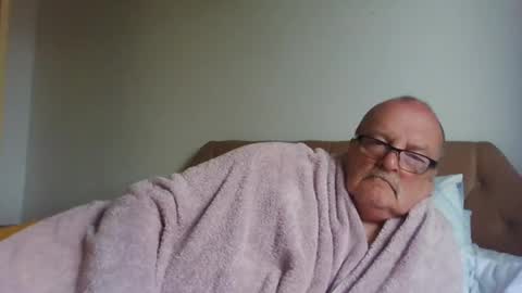 Snapshot of old_fkrr_ chatting on 19, 6, 2026 old_fkrr_ online show from 19, 6, 2026