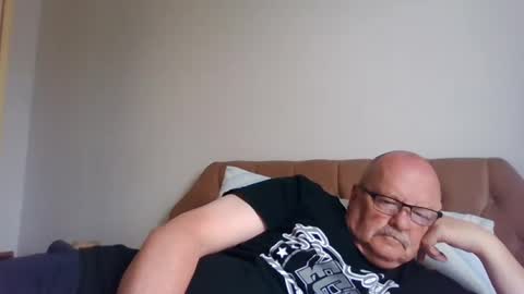 Snapshot of old_fkrr_ chatting on 3, 7, 2026 old_fkrr_ online show from 3, 7, 2026