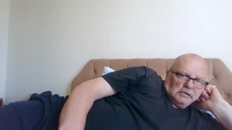 Snapshot of old_fkrr_ chatting on 9, 7, 2026 old_fkrr_ online show from 9, 7, 2026