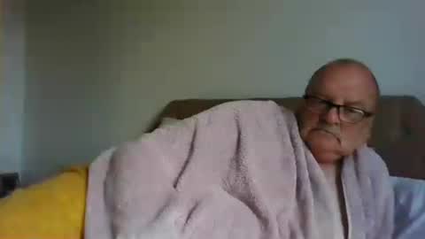 Snapshot of old_fkrr_ chatting on 28, 7, 2026 old_fkrr_ online show from 28, 7, 2026