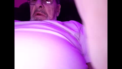 Snapshot of oldaddy2 chatting on 5, 2, 2026 oldaddy2 online show from 5, 2, 2026