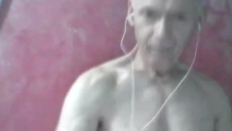 oldbuthorny62 online show from 12, 4, 2026