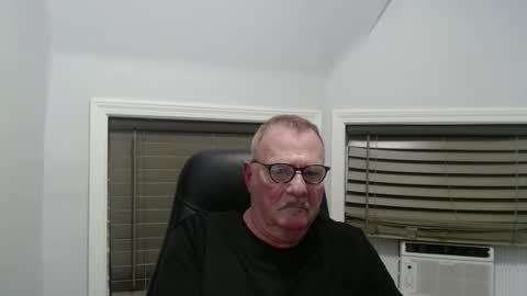 Snapshot of oldguybigd chatting on 14, 9, 2025 oldguybigd online show from 14, 9, 2025