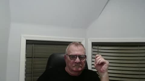Snapshot of oldguybigd chatting on 2, 10, 2025 oldguybigd online show from 2, 10, 2025