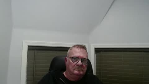 Snapshot of oldguybigd chatting on 23, 12, 2025 oldguybigd online show from 23, 12, 2025