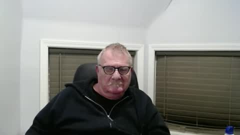 Snapshot of oldguybigd chatting on 10, 2, 2026 oldguybigd online show from 10, 2, 2026